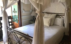 Hotel Elena
